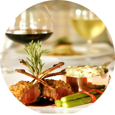 Reine und vitale Ern&auml;hrung ist Grundlage f&uuml;r Gesundheit.
(Bildquelle: Adobe Stock, Gourmet meal, Rachael Santillan)